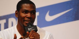 Kevin Durant hunde a Under Armour Kevin Durant